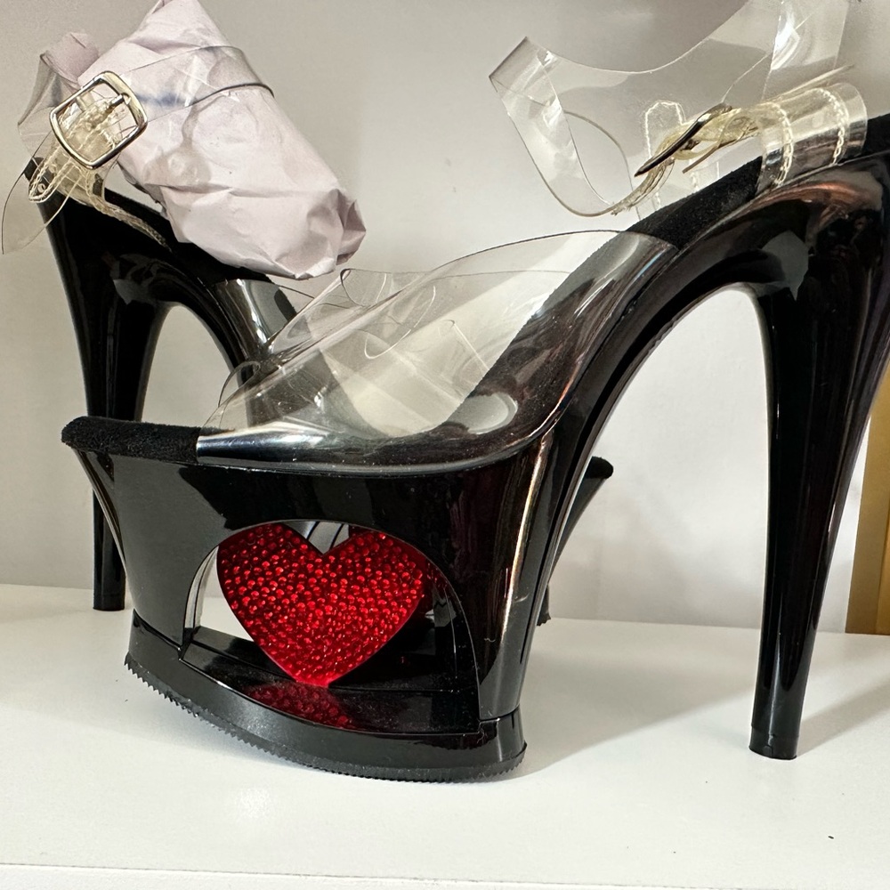 Elegant Black Platform Heels with Heart Detail 7”inches height size 10
